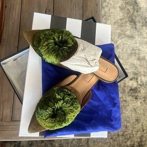 Aquazzura Suede Moss Green Powder Puff Flat with dustbag and box EUC
